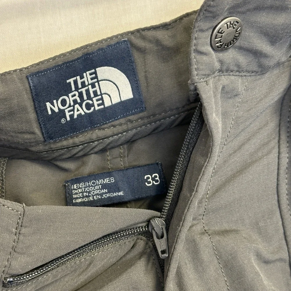The North Face Flash Dry NF0A3T2L Class V Belted Shorts Gray Men's 33